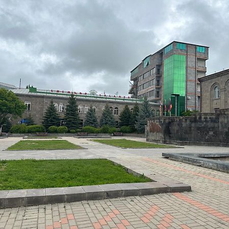 Lalaner Hotel Sisian 外观 照片