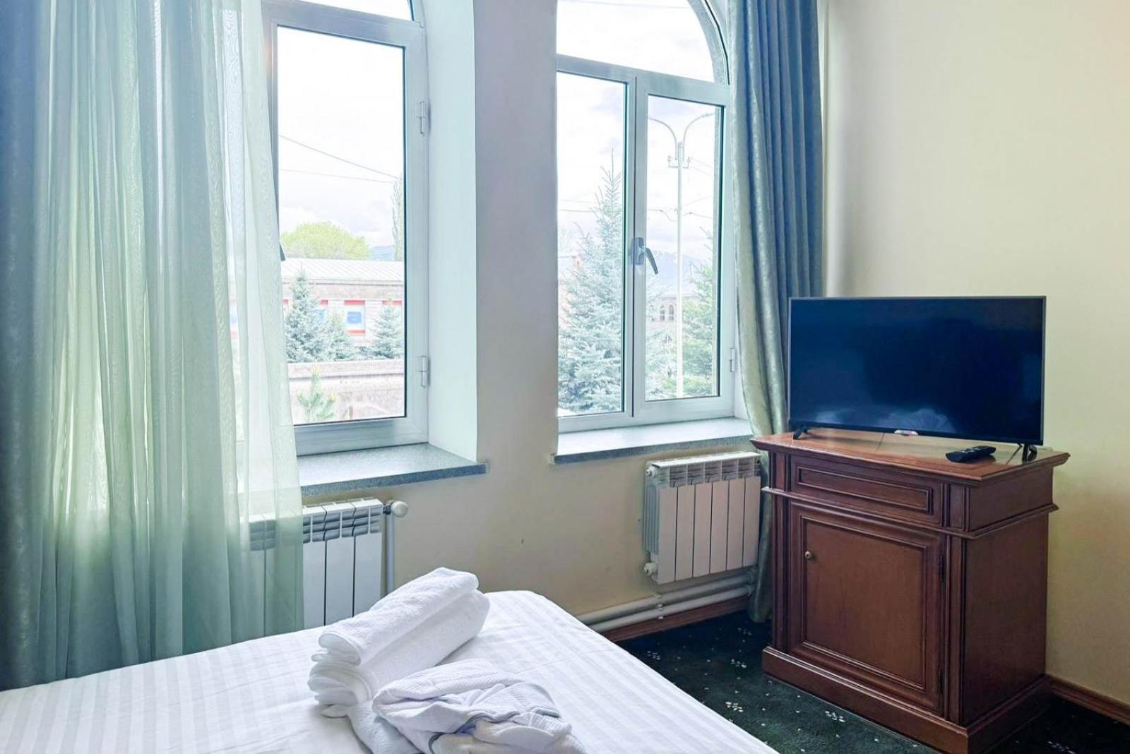 Lalaner Hotel Sisian 外观 照片