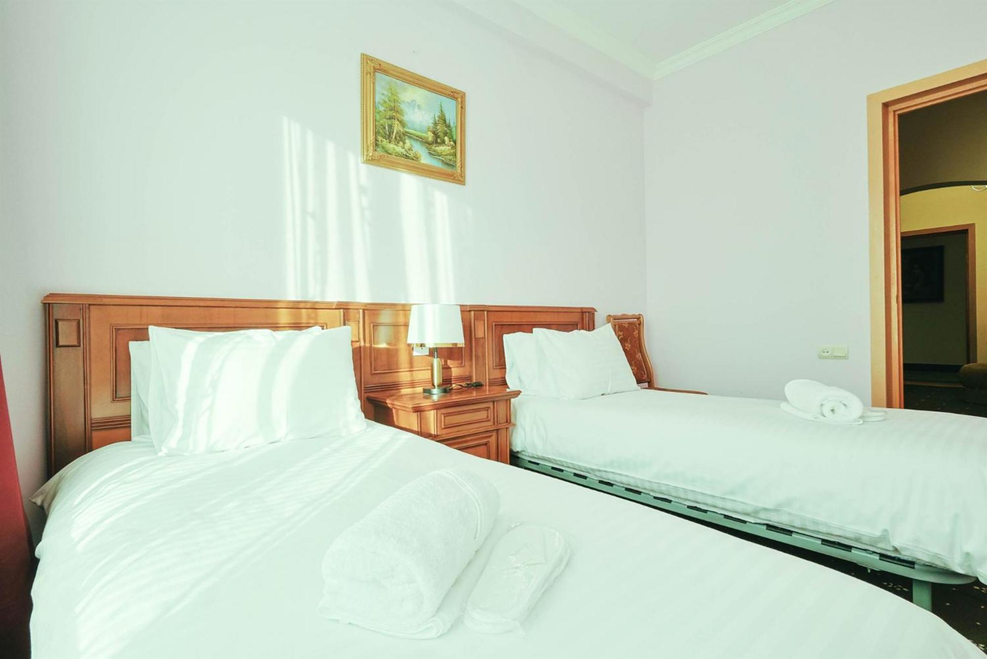 Lalaner Hotel Sisian 外观 照片